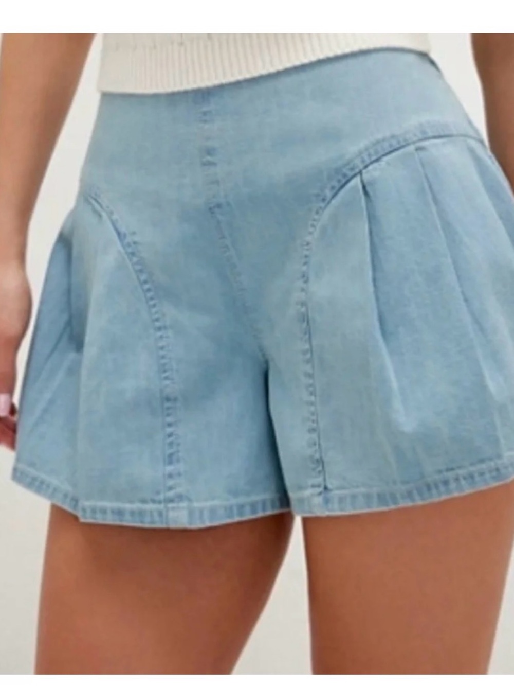 NWT We The Free - Free People Light Blue Denim Curvy Lily Shorts 32